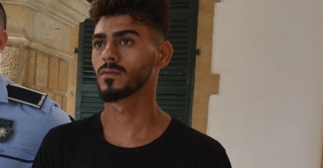 Şüpheli hareketleri ele verdi