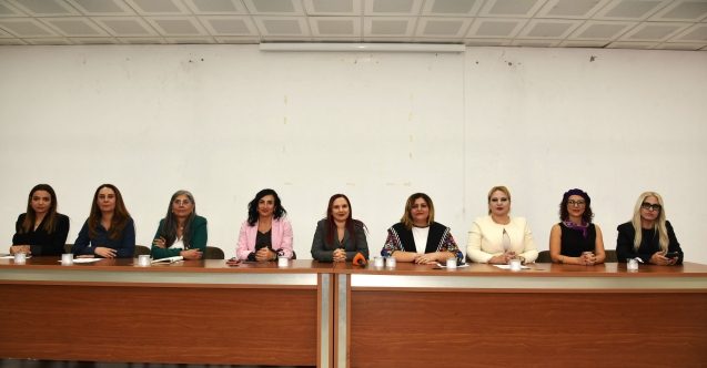 Kadınlar, sokağa iniyor