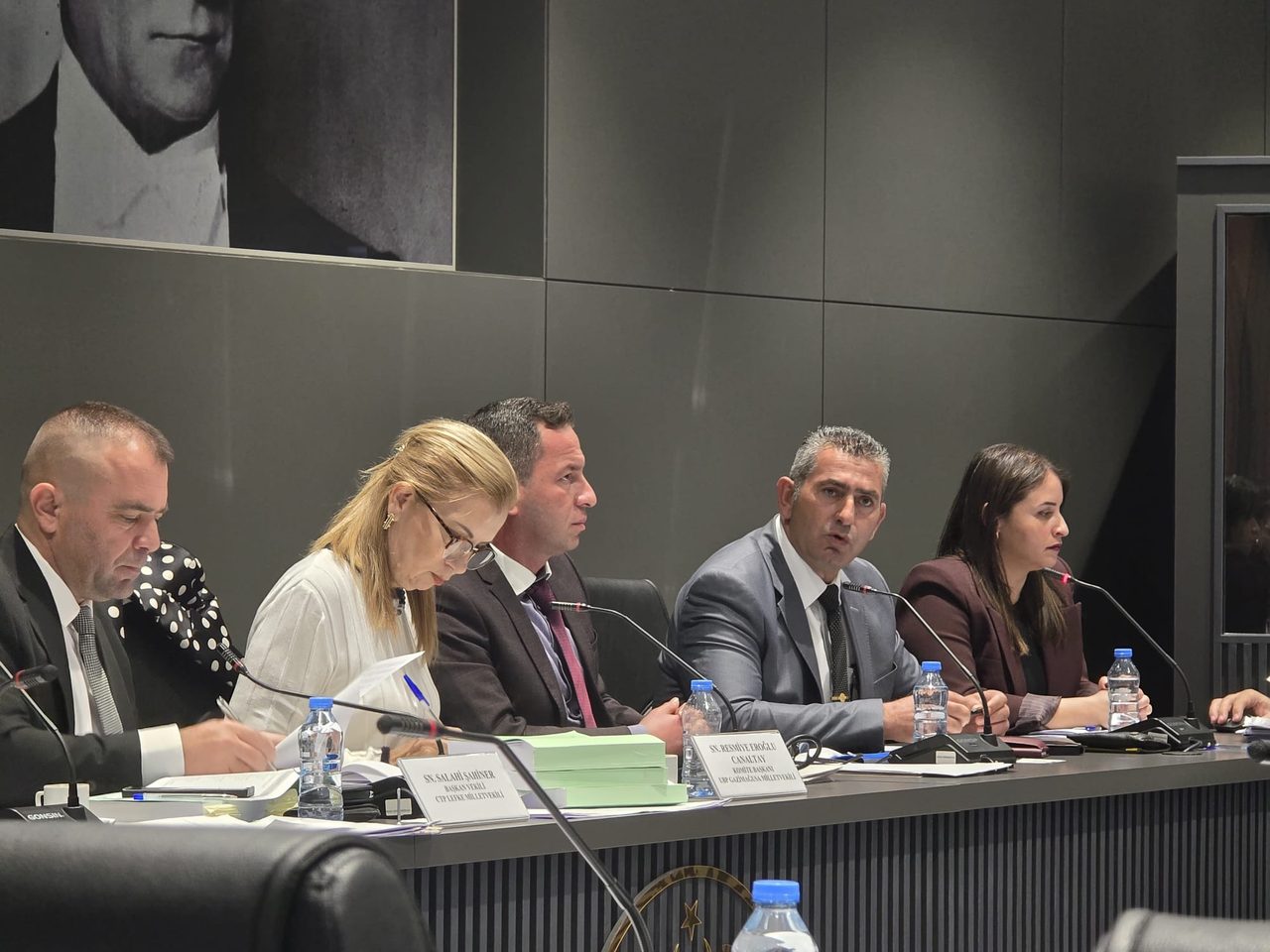"Üç apartman çökse dördüncüye müdahale edecek personelimiz yok"