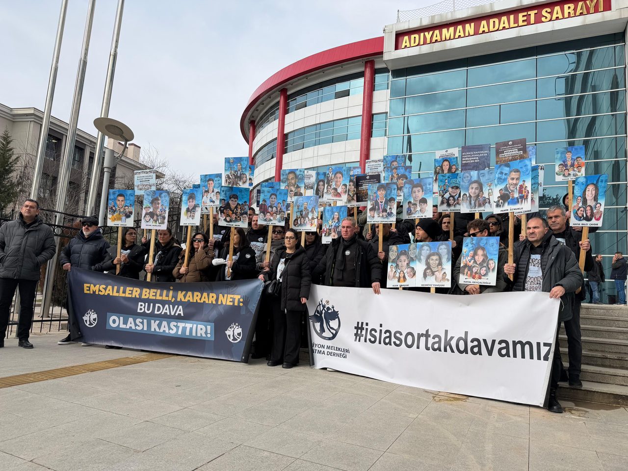 "Adalet için son nefesimize kadar burada olacağız"