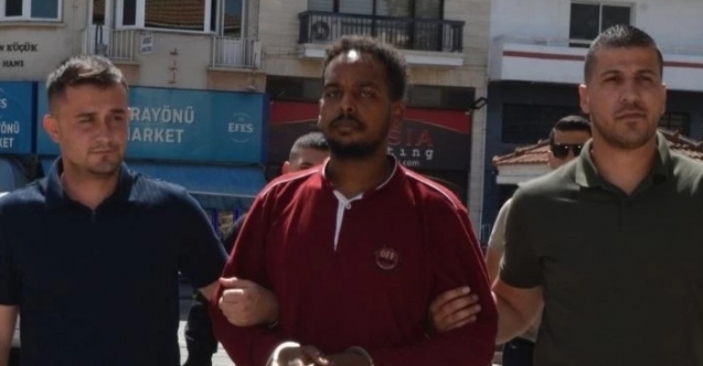 Bıçaklanan gencin durumu kritik