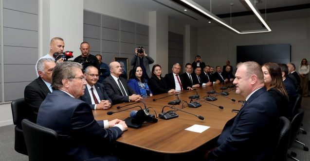 Sosyal medyaya yasal düzenleme gelecek