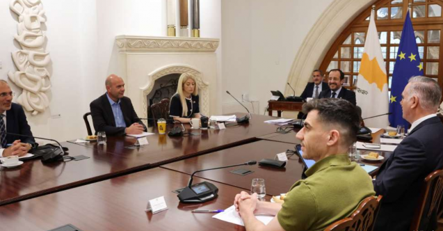 Rum Ulusal Konseyi’nde Federasyon çatlağı