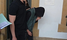 Yurt dışına çıkışı yasaklandı