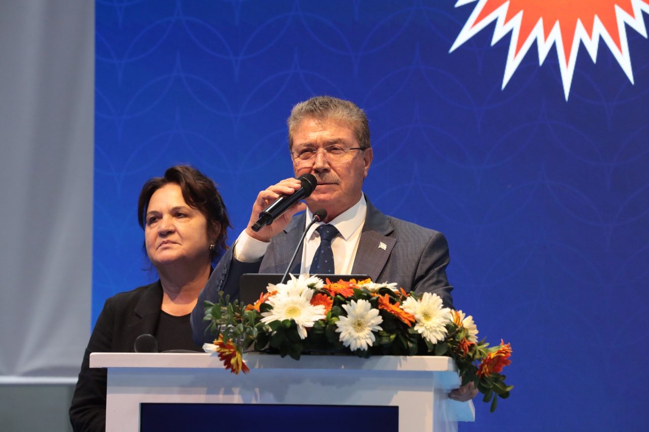 Ünal Üstel: Üyeler 'Ne bitmesi! Daha şimdi başlıyoruz!' dedi