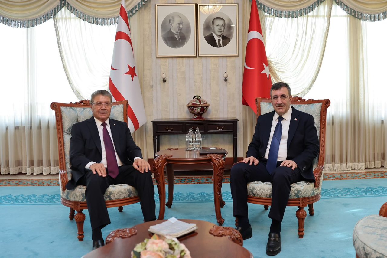 Üstel'den Ankara'da yoğun temaslar
