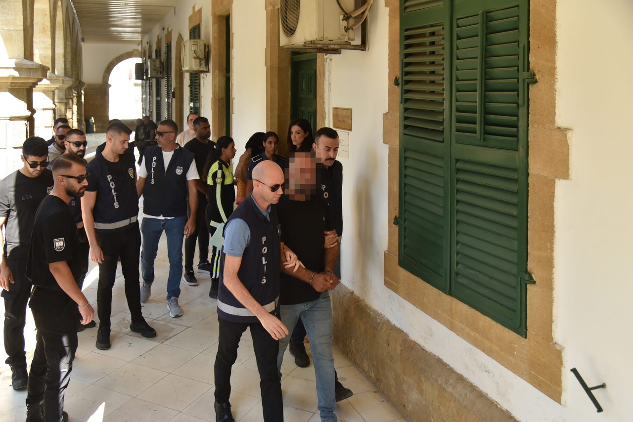 Lefkoşa'da eşini öldürdüğünü itiraf eden zanlıya 3 gün tutukluluk