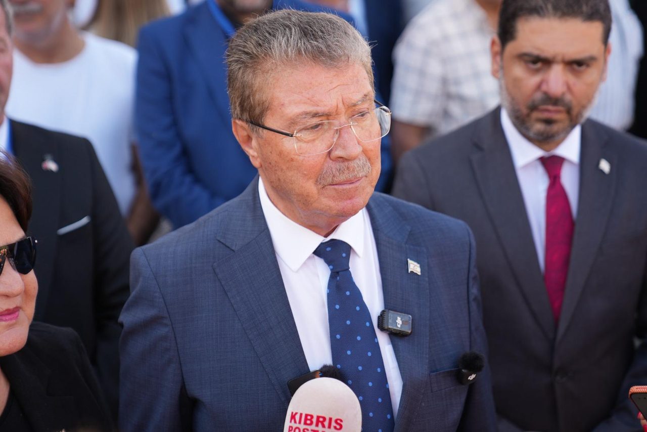 Üstel: Tüm adaylar benim kardeşim